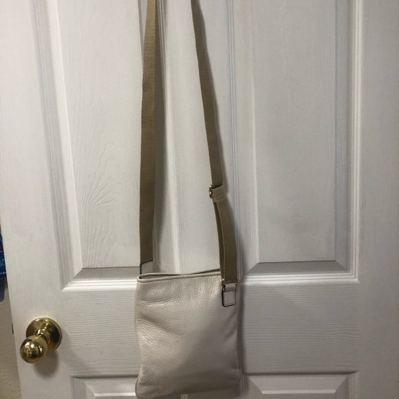 MICHAEL KORS Authentic White Crossbody - Picture 5 of 8
